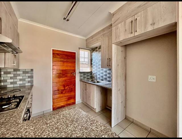 3 BEDROOM HOUSE FOR SALE IN NGWENYA RIVER ESTATE